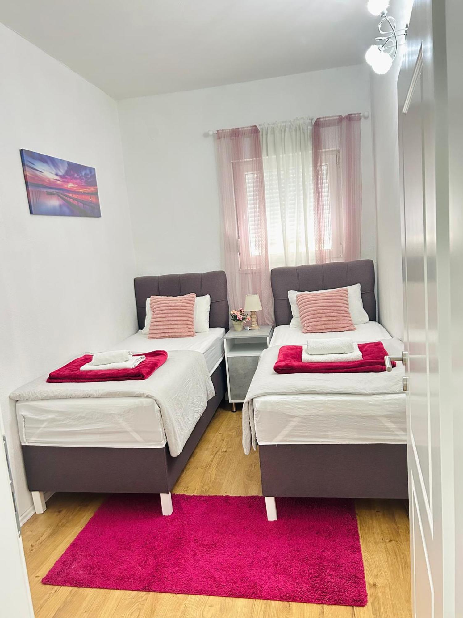 Apartment Tajra Mostar Bagian luar foto